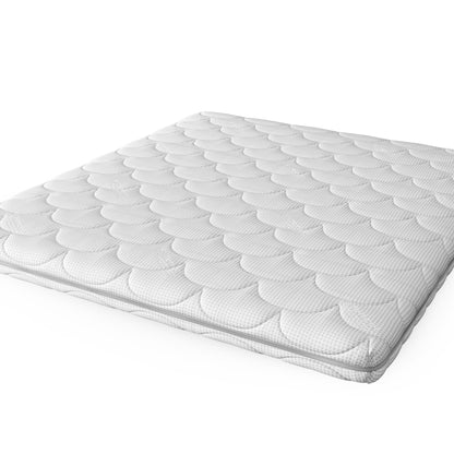 De Topdekmatras - Latex Schuim Tencel Tijk heeft een wit, gewatteerd oppervlak met schulpmotief op een effen witte achtergrond, wat huisstofmijtwerend is en drukverlagende ondersteuning biedt voor meer comfort.