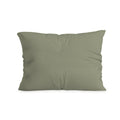 Een effen, licht olijfgroene Zelesta Comfort Duo Kussensloop - Olijfgroen met een licht gerimpeld oppervlak wordt getoond tegen een witte achtergrond. Deze superzachte microvezel kussensloop (60x70cm) voegt comfort en stijl toe aan elke ruimte.