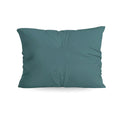 De Zelesta Comfort Uni kussenslopen set van 2 in zeegroen is afgebeeld tegen een witte achtergrond, met een effen dessin met een licht gekreukelde look en gemaakt van superzachte microvezel voor extra comfort.