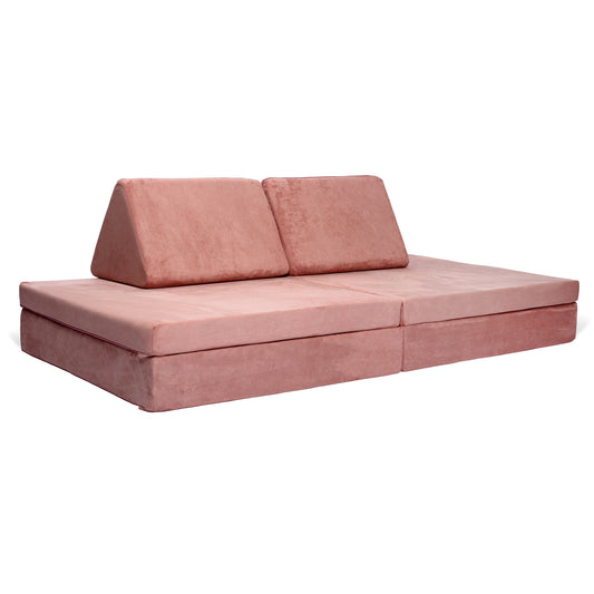 De BAAAP - De geliefde speelbank - Pink Serenade heeft twee driehoekige rugkussens en een lage, rechthoekige basis - perfect voor kinderen om op te spelen terwijl ze hun ruimtelijk inzicht ontwikkelen.