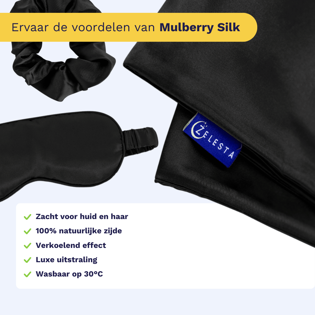 De Zelesta Sleeping Beauty Set - Universal Black bestaat uit een Mulberry zijden kussensloop, slaapmasker en scrunchie met Nederlandse tekst die de zachtheid, natuurlijke zijde, anti-aging, verkoelende werking, luxe uitstraling en gemakkelijke wasbaarheid benadrukken.