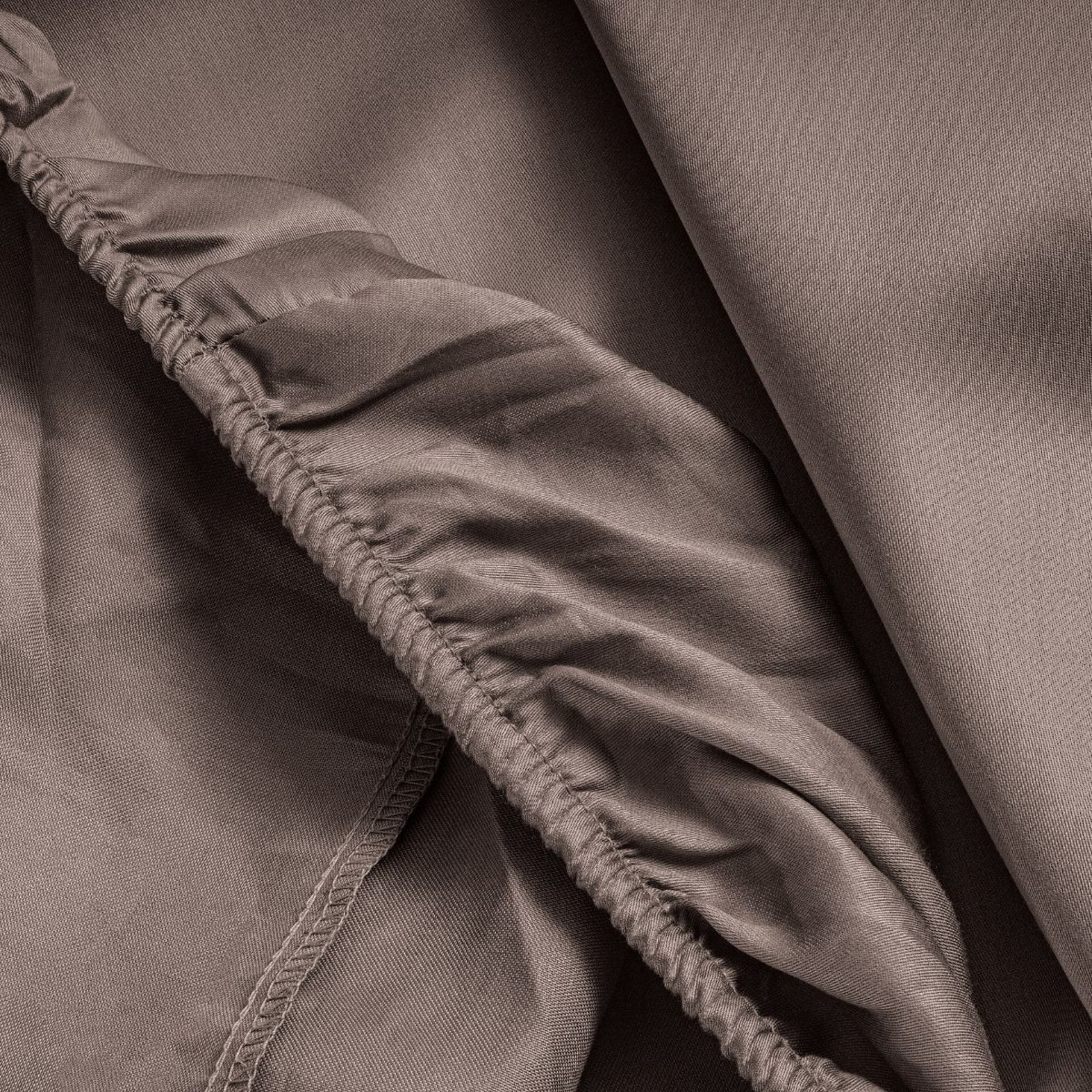 Primaviera Satijnen Deluxe Hoeslaken Taupe