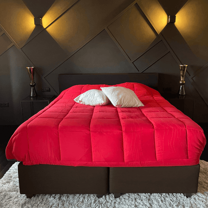 Sfeerbeeld van Zelesta Easybed - Antraciet & Rood dekbed
