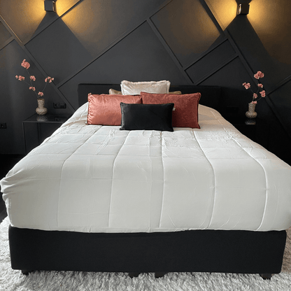 Sfeerbeeld van Zelesta Easybed Light - Blauw & Mastiek dekbed